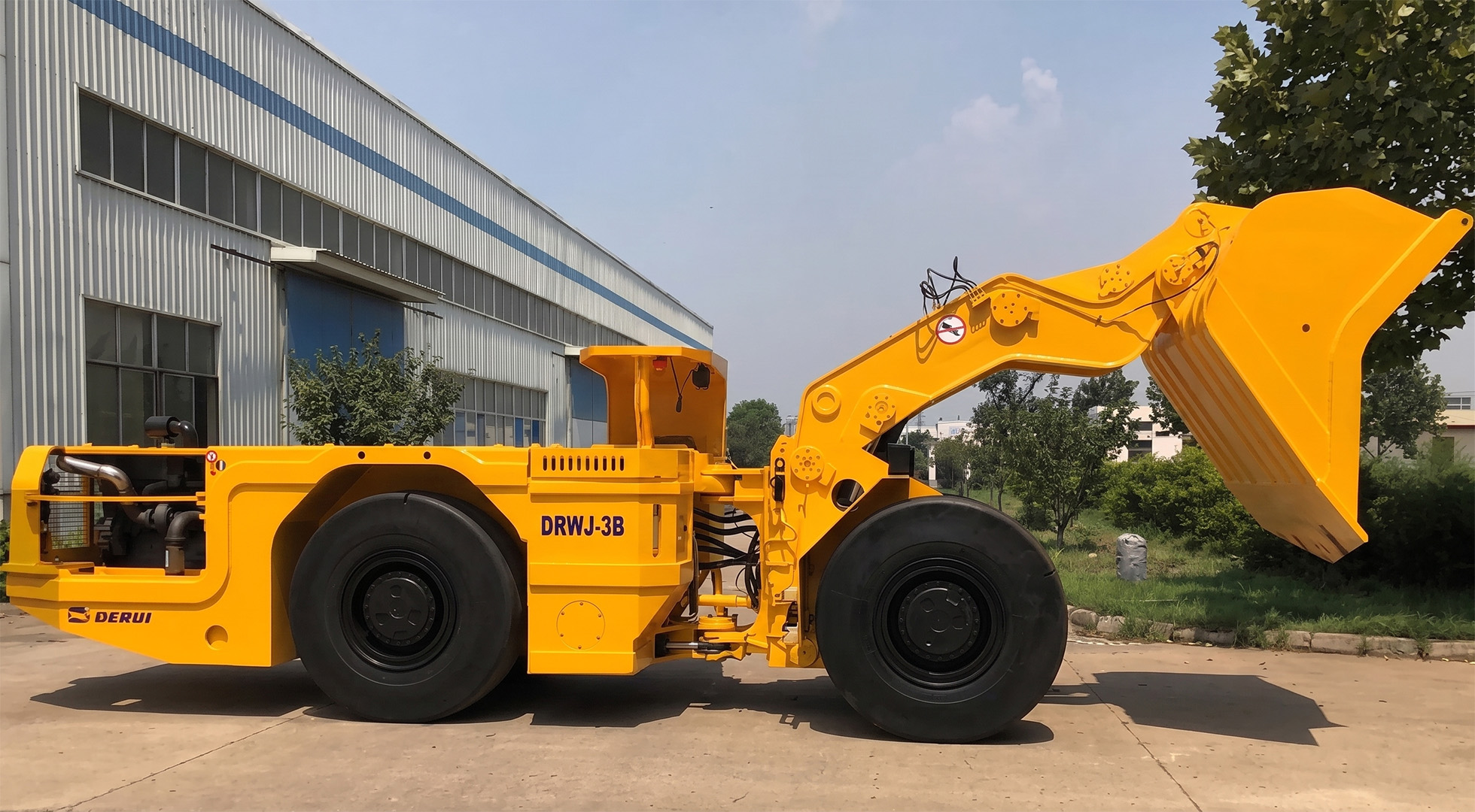 DERUI DRWJ-3B concrete mixer truck