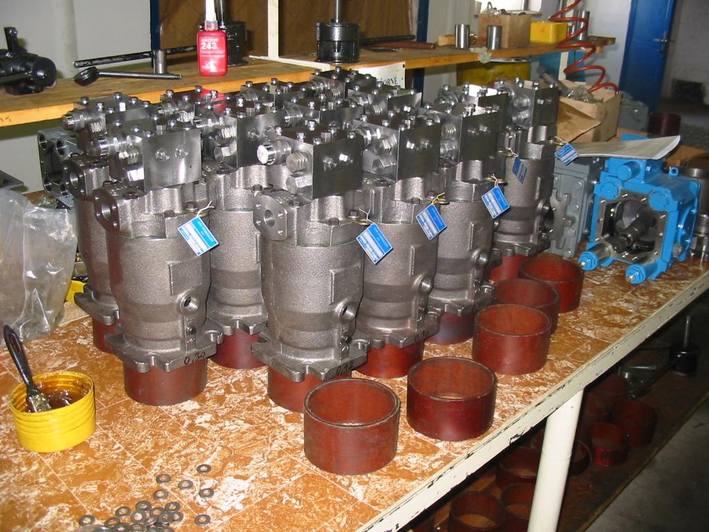 Hydraulic motor assembly