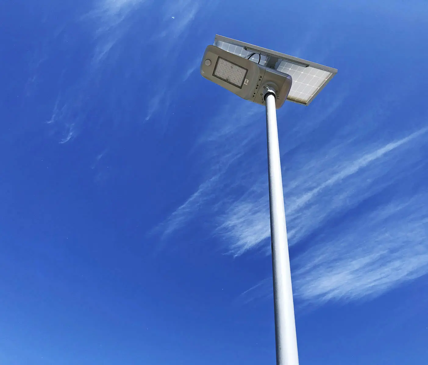 Model F — parkovisko